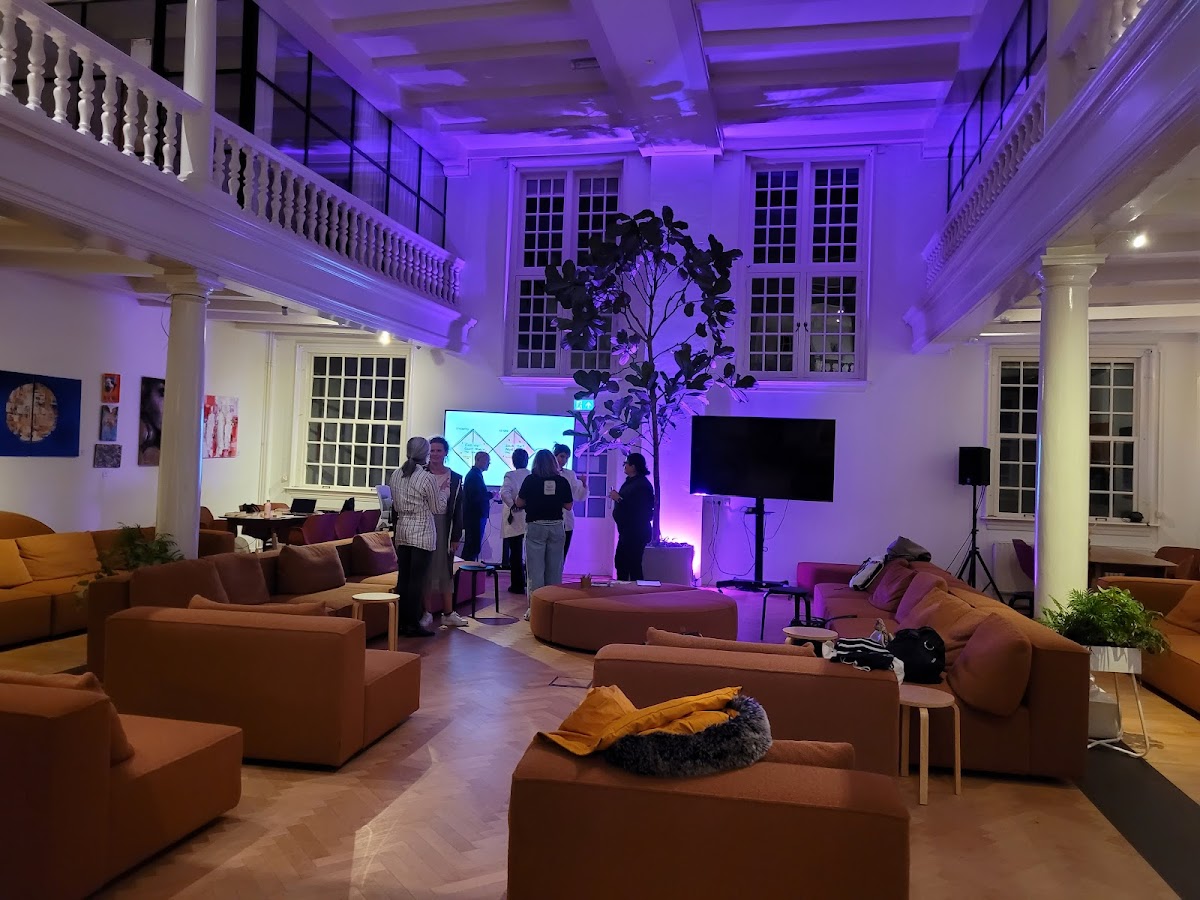 Equals Amsterdam — Amsterdam — photo 1