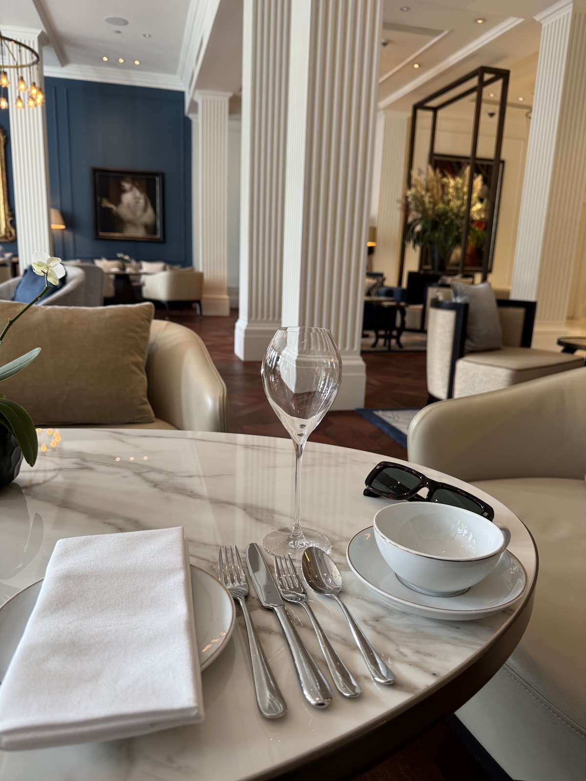 Peacock Alley — photo 4