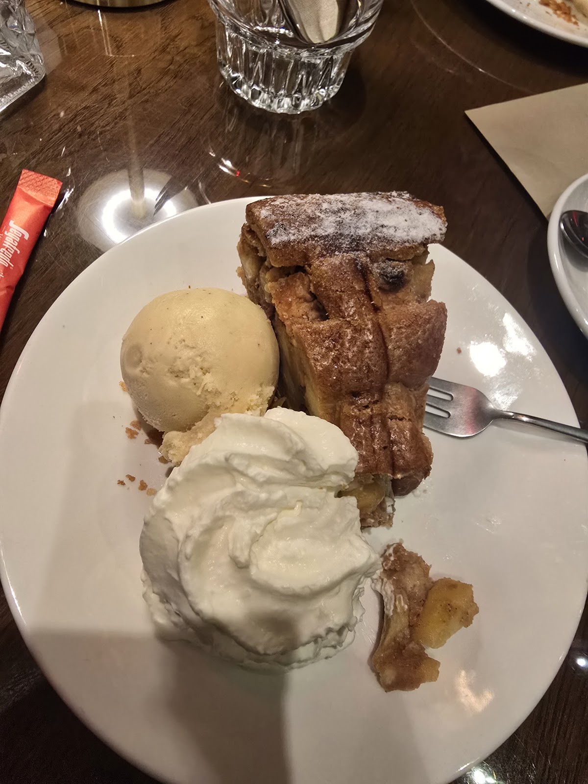 Heineken Hoek Bistro — photo 4
