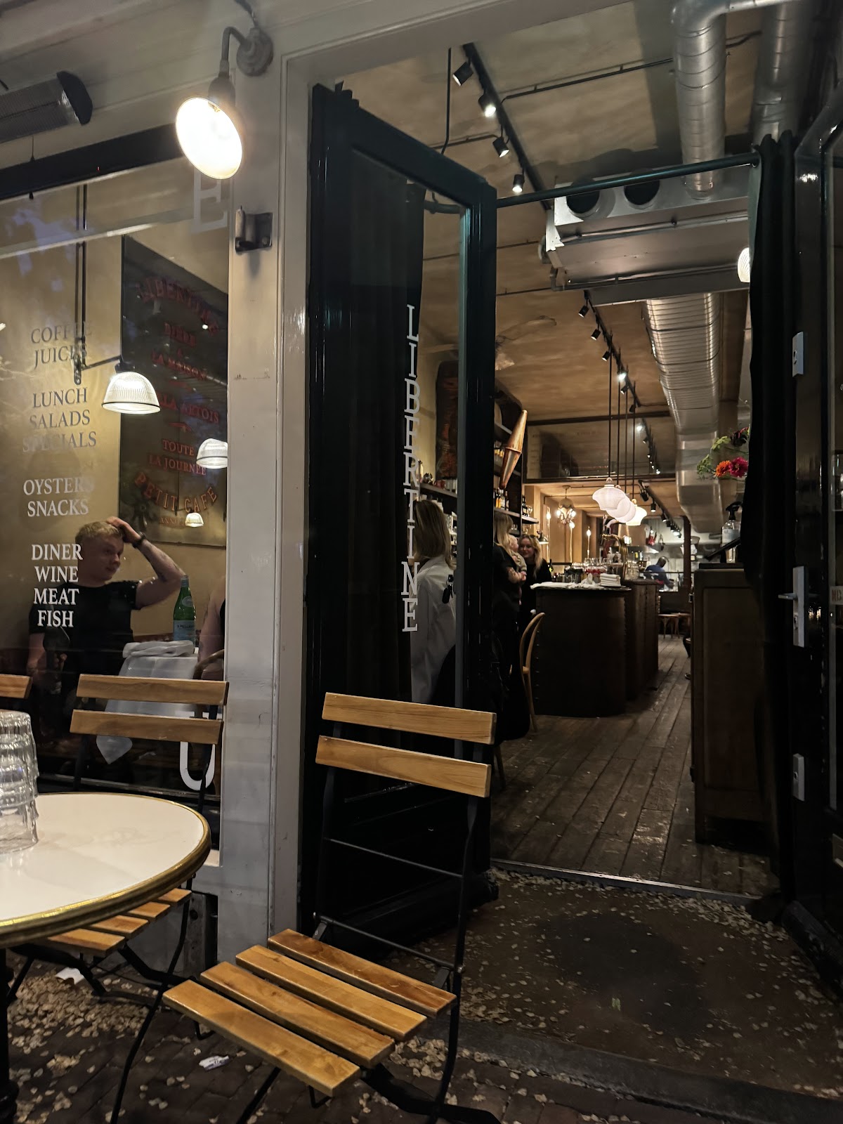 Libertine Petit Café — photo 5