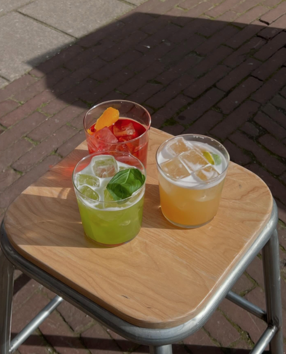 Café Restaurant Dame aan de kade — Amsterdam — photo 1