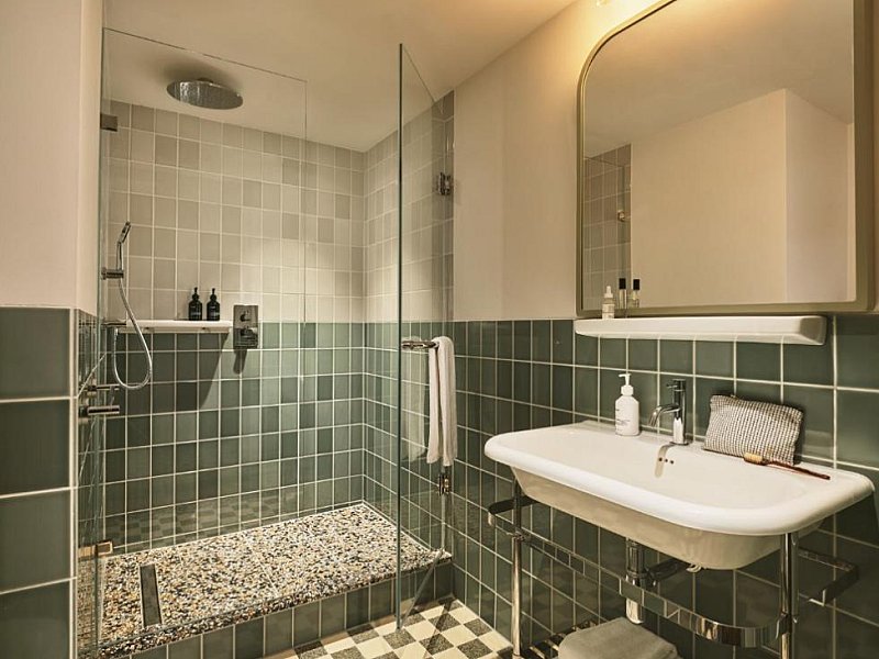 Lloyd Hotel — photo 3