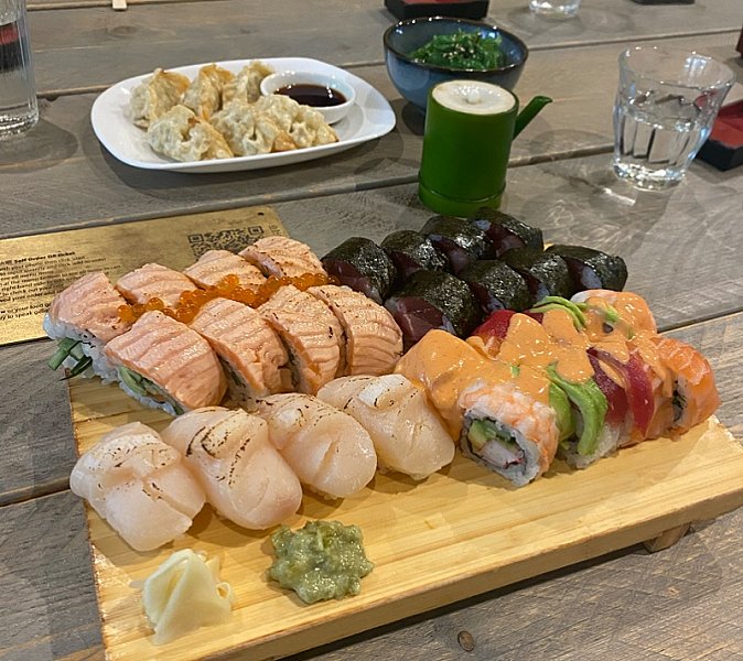 Sushi Fanatics — photo 5