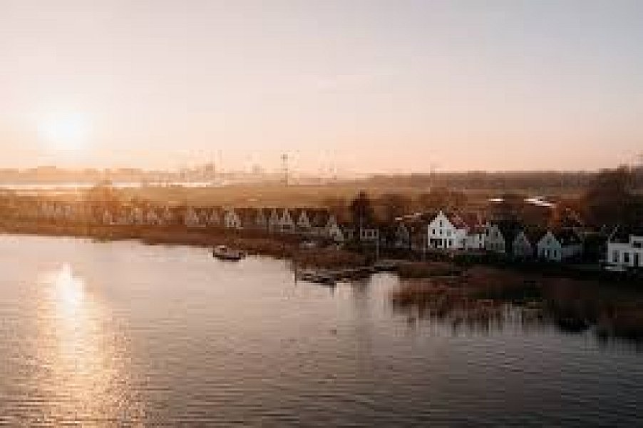 De Durgerdam Amsterdam | luxury boutique hotel by the water — photo 2