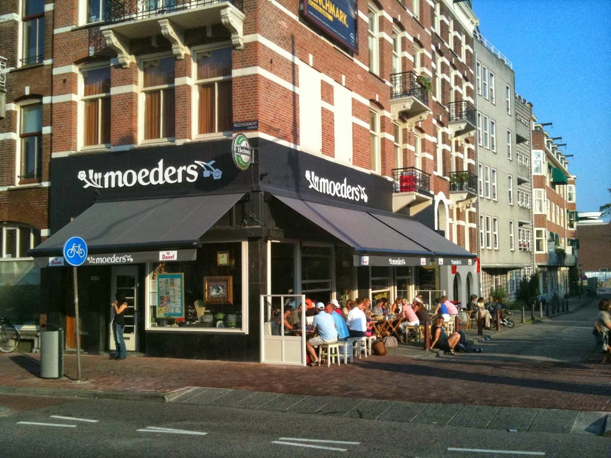 Restaurant Moeders — Amsterdam
