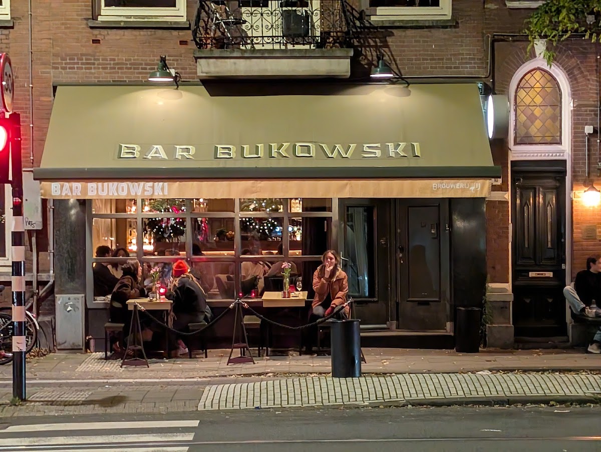 Bar Bukowski Amsterdam Oost | lively café and bar by Oosterpark — Amsterdam — photo 1