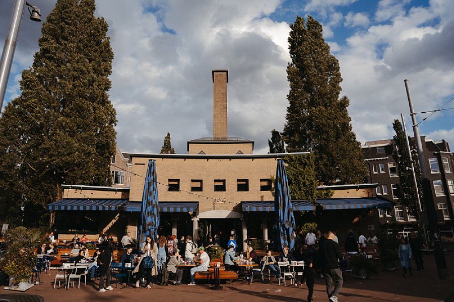 Badhuis Amsterdam Oost, restaurant | cultural hub and community hotspot — Amsterdam