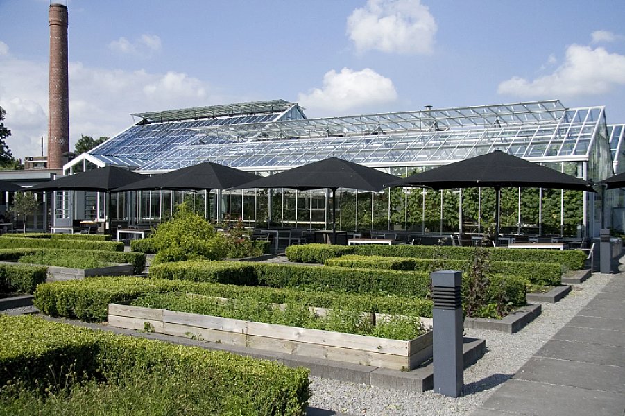 Restaurant De Kas Amsterdam | biologisch fine dining restaurant in een kas — photo 3