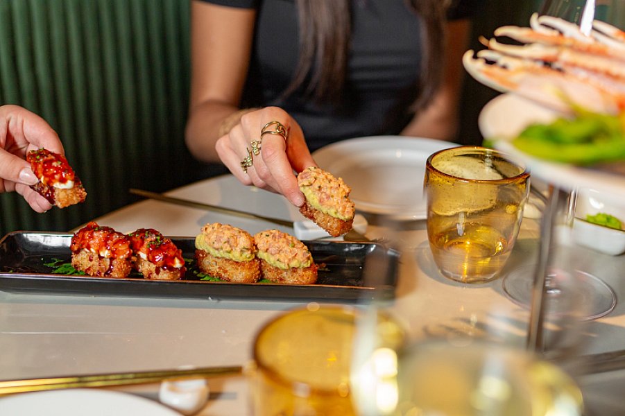 Mediterranean Restaurant Amsterdam | modern fusion dining experience — photo 2